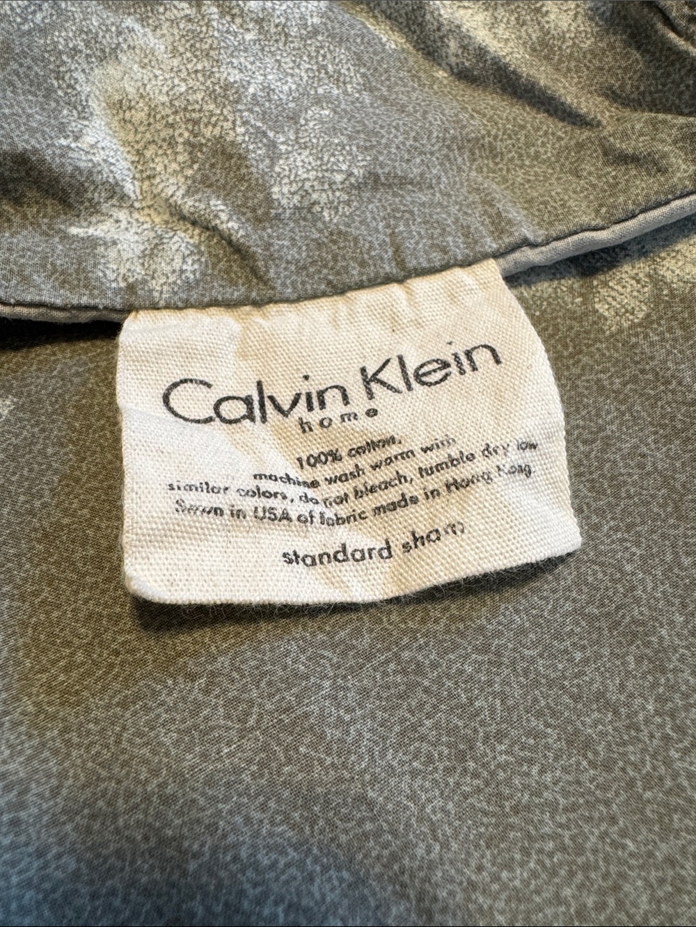 CALVIN KLEIN King Duvet Cover in Gray-Sage with White Floral & 1 Standard Sham - Picture 2 of 5